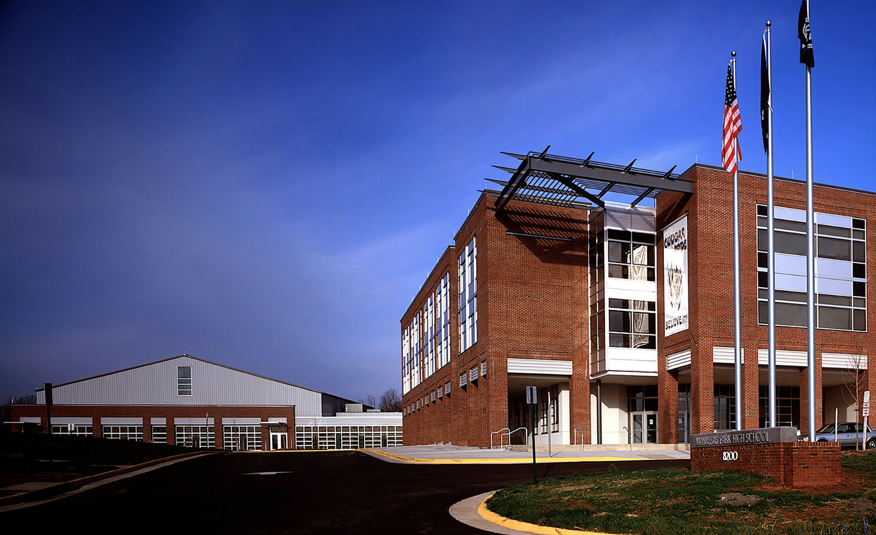 Manassas Park High School represents a comprehensive reinvention of local public education. The school supplements the middle school—to create an academic campus that serves as a civic focal point. 